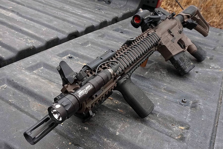 A decked out Daniel Defense M4A1 with short magazine