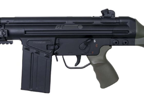 JG T3 RAST T3A3 RIS AEG Airsoft Rifle ( Black / OD Green )