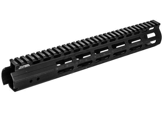 UTG 13" Pro M-LOK AR15 Super Slim Free Float Handguard ( Black )