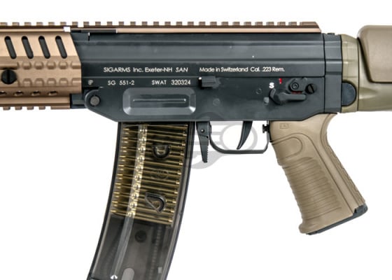 ICS SIG 551 MRS Carbine AEG Airsoft Rifle ( Flat Dark Earth / Black )