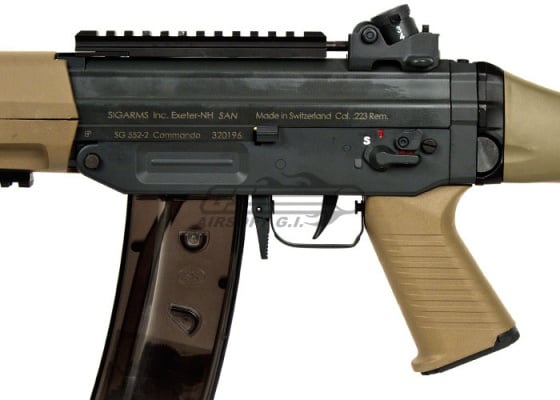 ICS SIG 552 Commando AEG Airsoft Rifle ( LB / DE )